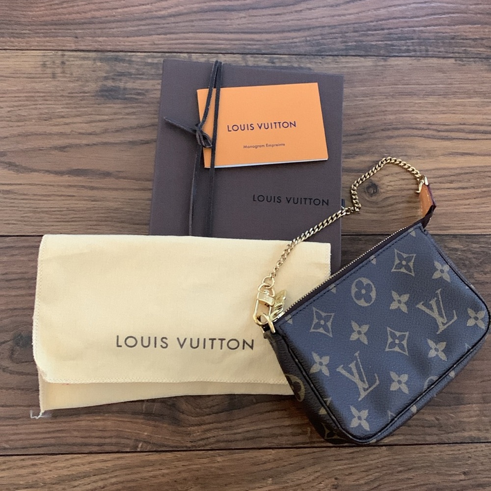 BNWT Louis Vuitton Mini Pochette - Picture 3 of 16